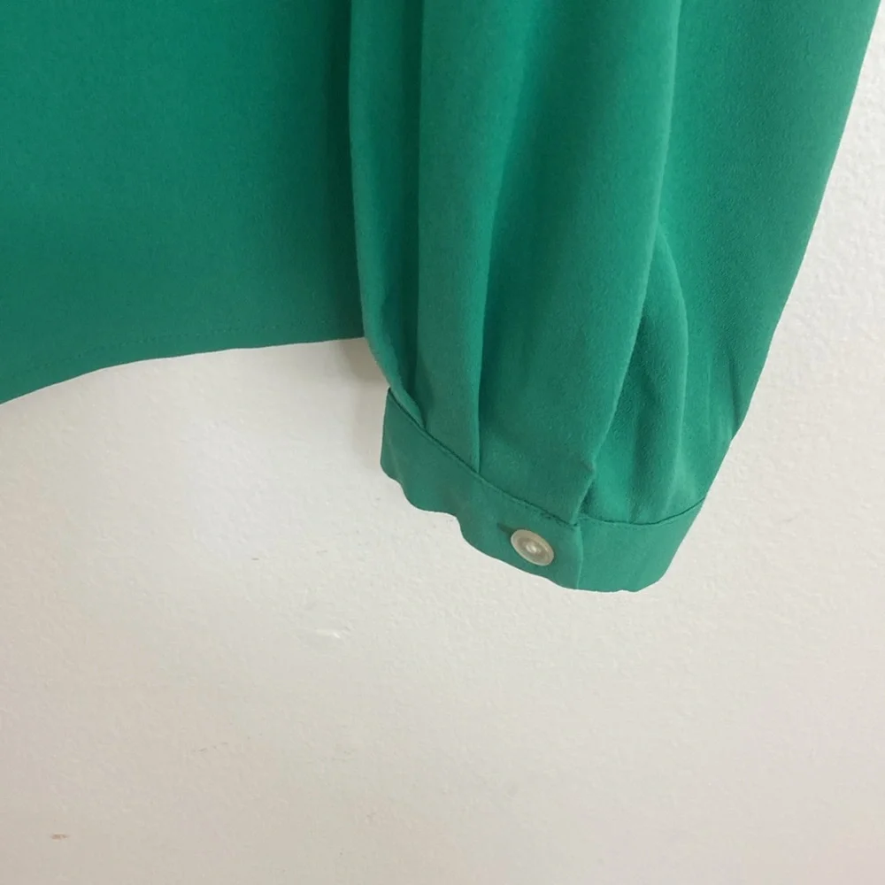 Set of two Talbots Blouses - Picture 11 of 14